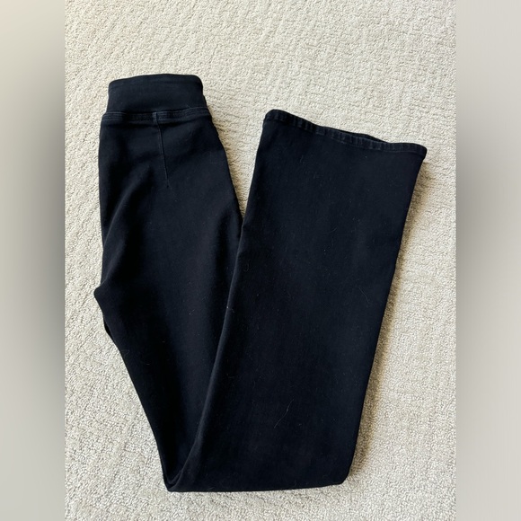 Frame Denim The Jetset Flare in Sheen Noir, size 1 (fits sizes 25-29) - Picture 8 of 8